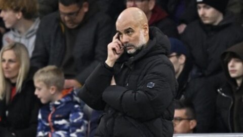  Man City: Cuối cùng Pep Guardiola đã có thể cười tươi